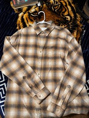 Abercrombie & Fitch Brown and Cream Plaid Relaxed fit Flannel